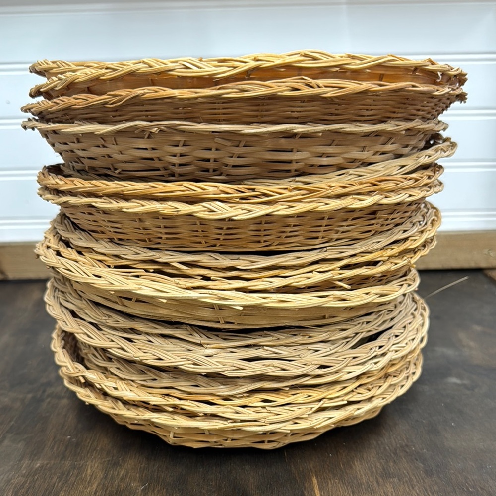 Wicker paper plate holder / or basket wall decor (set of 4)